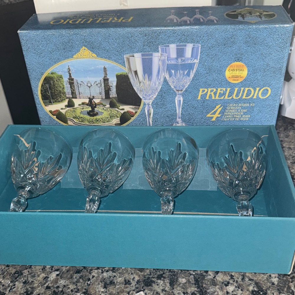 Elegant Blue Glassware Set by